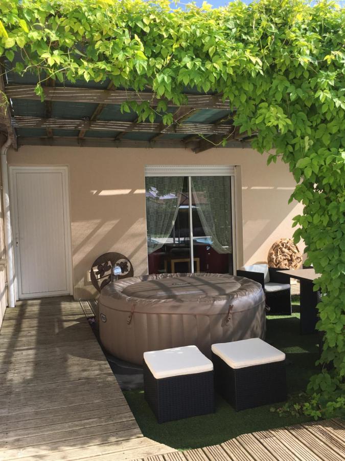La Chambre Des Amis Партене Екстериор снимка