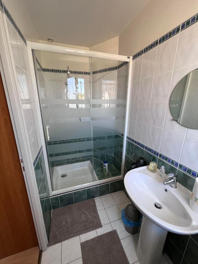 La Chambre Des Amis Партене Екстериор снимка
